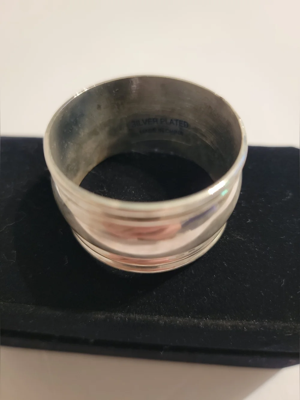 International Silver Company Silverplate Napkin Rings Set of 4 New